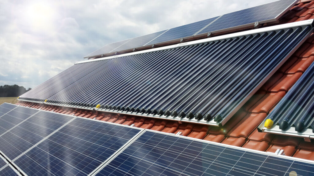 Foto einer Solaranlage auf einem Dach